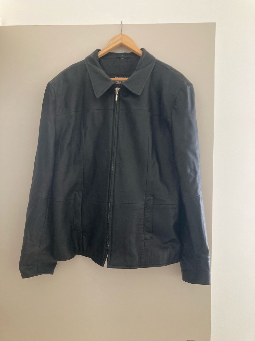Boutique of Leathers - Black Leather Jacket - Classic Zip Front - womens medium